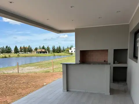 Casa  en Venta en Naudir Delta, Belen de Escobar, Escobar