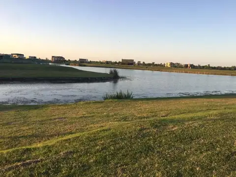 Terreno en venta - 1.083.13Mts2  - Puertos del Lago