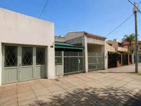 OPORTUNIDAD VENTA LOTE CONSTRUCTOR ESCUCHA OFERTAS