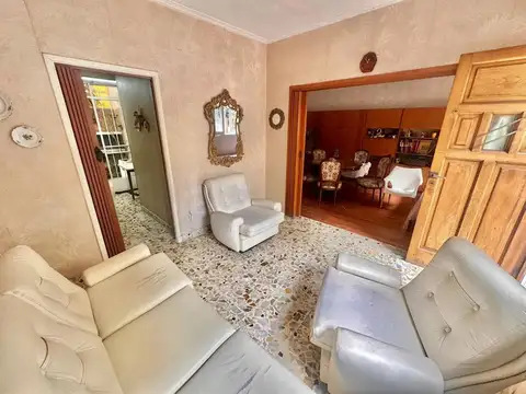 Depto Tipo Casa 2 ambientes con 1 baño