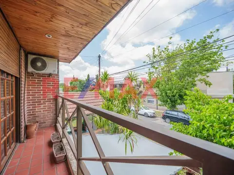 Venta Duplex 4 Ambientes y Cochera - Haedo