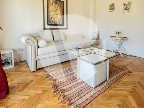 Departamento en Alquiler en Recoleta, $ 900.000