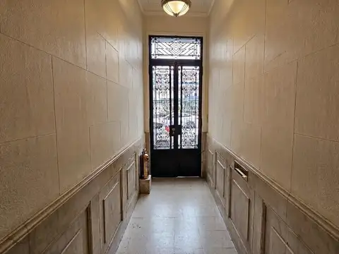 Av. Independencia  al 800