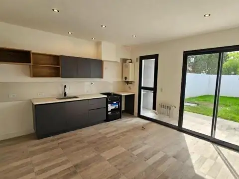 Depto Tipo Casa en Venta de 2 dormitorios