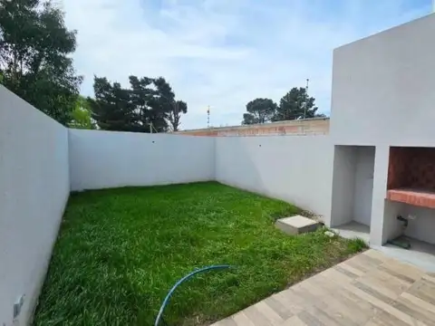 Depto Tipo Casa en Venta de 3 ambientes