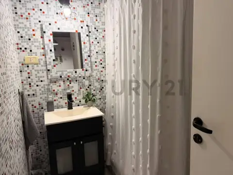 Rio de janeiro 3400, Piso 0