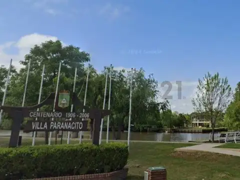 CASA CON PISCINA-PLAYA Y MUELLE PROPIO-  SOBRE EL RIO PARANACITO -ISLAS DEL IBIC