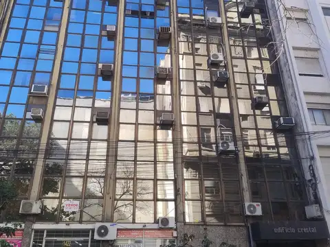 Oficina en el Edificio Cristal - Santa Fe 1412 05-05 