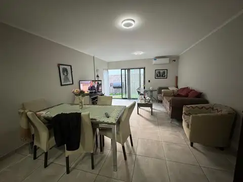 Gobernador Olmos 2140 , Piso 1