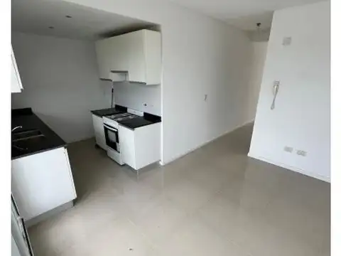 Departamento 6 ambientes con 2 baños