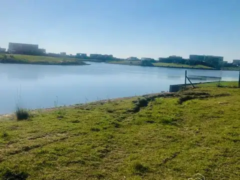 LOTE AL LAGO | AREA 1 | 953 M2 | SAN SEBASTIAN