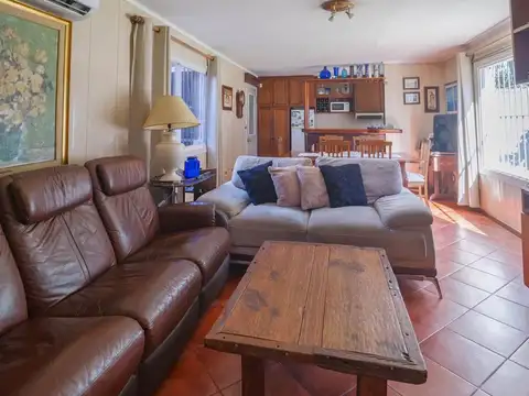 VENTA CASA BRAZO ORIENTAL 3 DORM 2BAÑOS 2 GGE BBQ