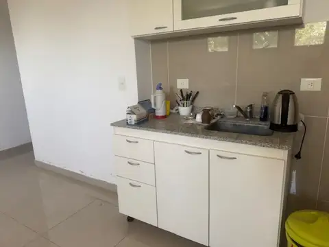 Oficina en Alquiler en Villa Morra I, $ 450.000