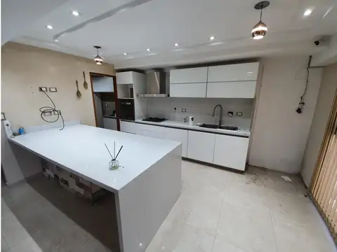 Departamento en Alquiler de 4 ambientes