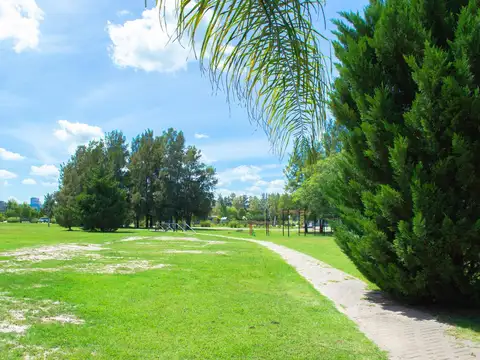 Terreno en Venta en Puerto Roldan, USD 88.000