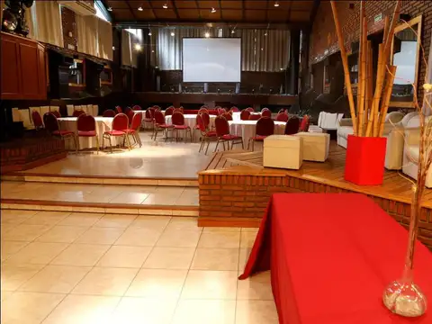 Hotel 50 hab. + 2 suites + 2 estudios 3*