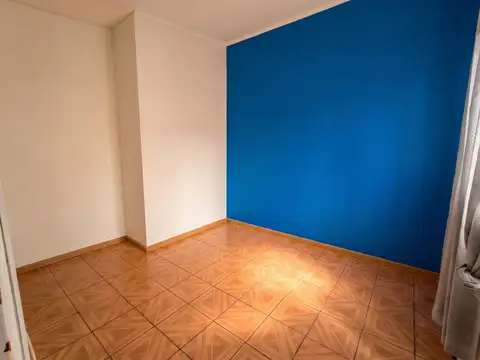 Casa 6 ambientes con 2 baños