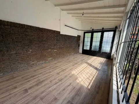 Casa en Venta con 1 cochera