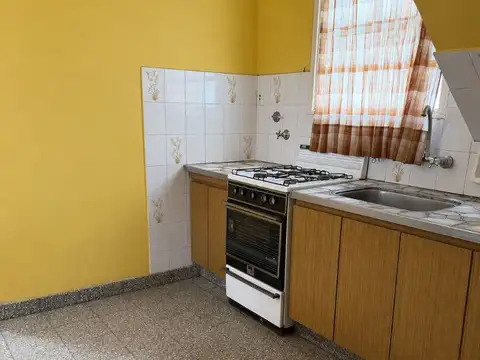 Venta Casa 5 ambientes en Vicente Lopez cochera