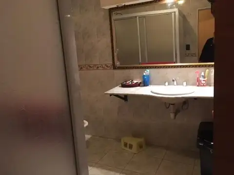 Casa en Alquiler con 1 cochera