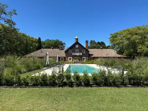 Presidente Derqui al 2599