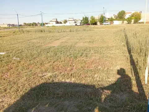 Terreno en venta - 381.18Mts2 - General Roca, Río Negro