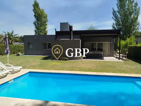 Casa en alquiler anual eb Canning Barrio Malibu