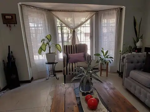 Casa en Venta - Impecable Propiedad - Lote Propio