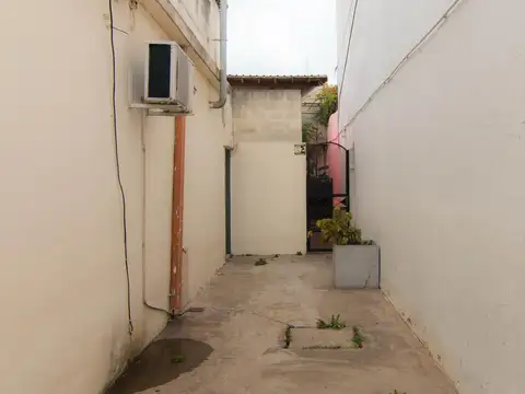 Alfredo Lorenzo Palacios e/ Olaguer y Gral. O'Brien