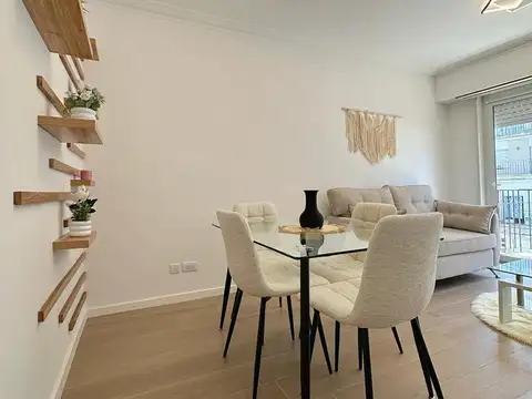Departamento en Venta 2 ambientes a la calle con balcón
