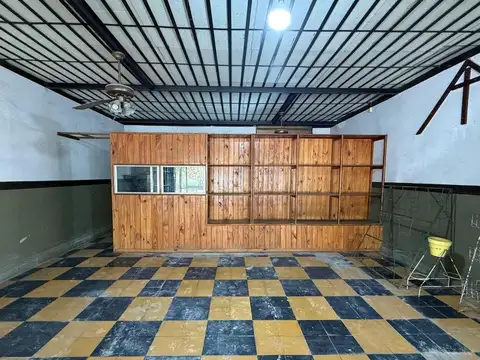 Local en Venta 40 años
