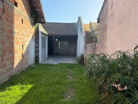 Depto Tipo Casa en Alquiler de 3 dormitorios
