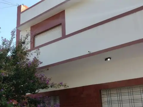 Depto Tipo Casa en Venta en Ramos Mejia, USD 40.000