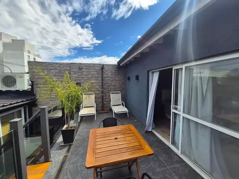 Depto Tipo Casa en Venta con 1 cocheras