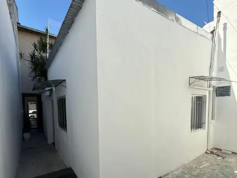 alquiler PH 2 ambientes sin expensas a metros de avenida maipu