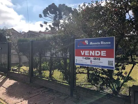 ESTUPENDA CASA  GRAN LOTE DE 12 X 47 ! INMEJORABLE UBICACIÓN