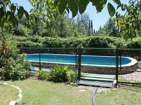 Venta casa en barrio Santa Ana de Bialet Massé, a tan sólo una cuadra de la ruta. (C65)