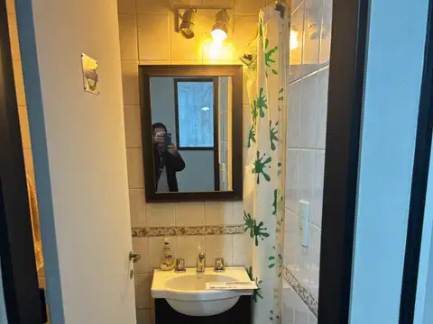 Departamento en Alquiler en Parque Centenario, $ 350.000