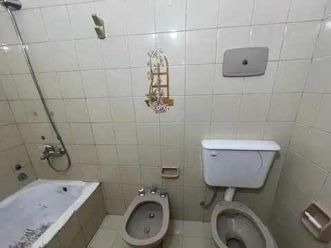 Depto Tipo Casa 4 ambientes con 2 baños