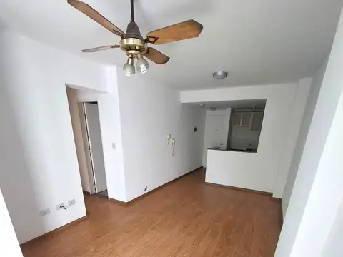 Venta! Depto de 1 dormitorio al frente.
