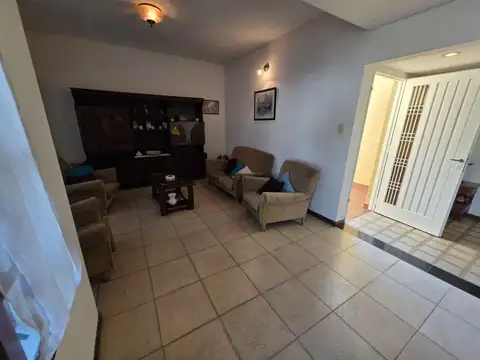 Casa en Venta en El Palomar, USD 130.000