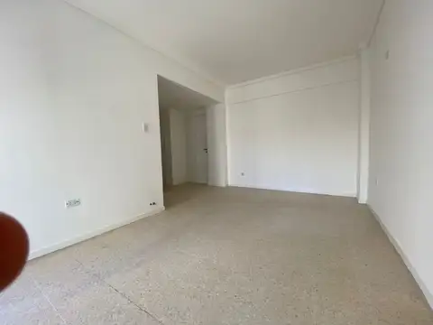 ALQUILER 24 MESES DEPARTAMENTO 1 AMBIENTE CON BALCÓN FRANCÉS, SHOPPING PASEO ALDREY / GÜEMES