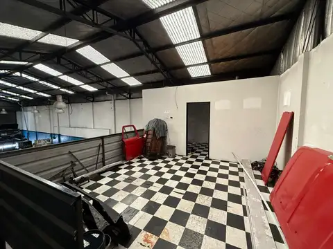 Galpón Comercial de 780 m² - Ramos Mejia