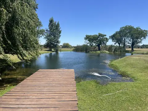 Lote en venta A la Laguna  en El Campo - Fincas exclusivas Cardales. GBA Norte de 1008m2 OPORTUNIDAD