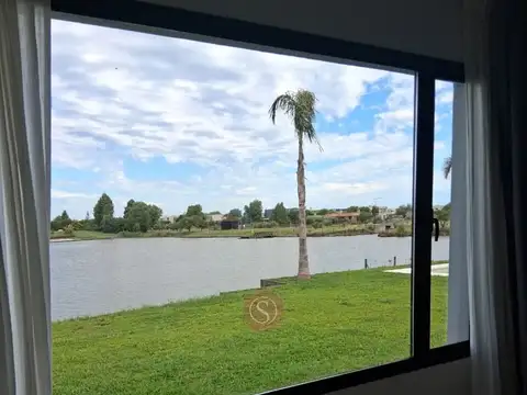 Casa en Alquiler Temporal con 1 cochera