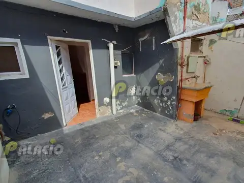 PH de 2 ambientes con Patio en VENTA