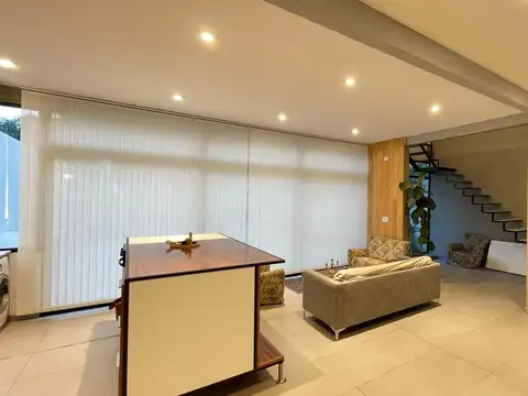 27 e/ 477 y 478 5300