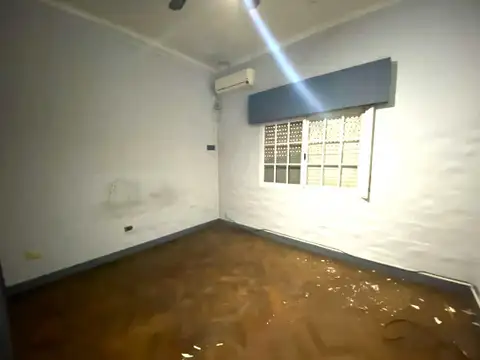 CASA EN VENTA - 3 AMBIENTES - EXCELENTE UBICACIÓN - MUÑIZ - APTA PARA CREDITO HIPOTECARIO  