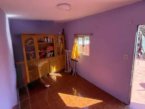 Depto Tipo Casa 4 ambientes con 2 baños