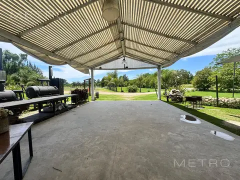 Quinta en Venta con 10 cocheras